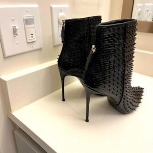 Steve Madden Bootie